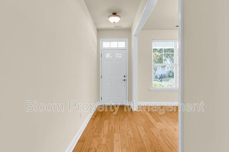 Mount Pleasant House: 2649 Lohr Dr
