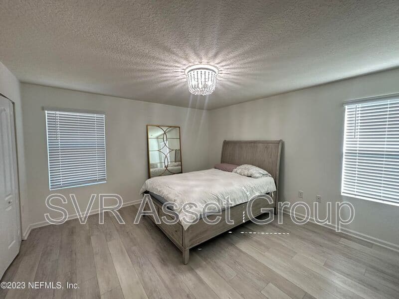 Jacksonville House: 257 ARALIA LN