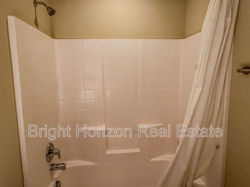 Fort Worth House: 5049 Britton Ridge Lane