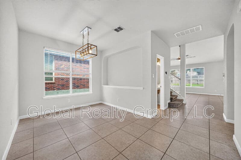San Antonio House: 20614 Cliff Park Ln