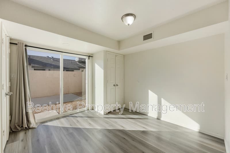 Phoenix House: 2732 E Culver St
