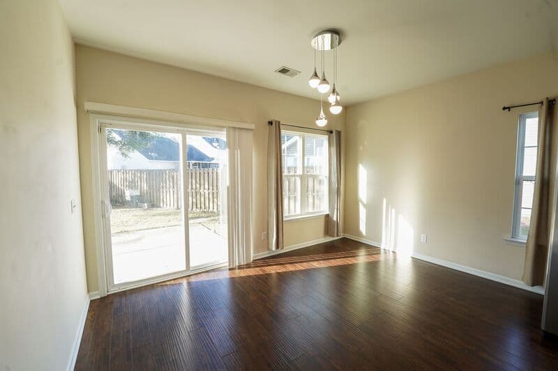 Pooler House: 43 Sand Valley Ct