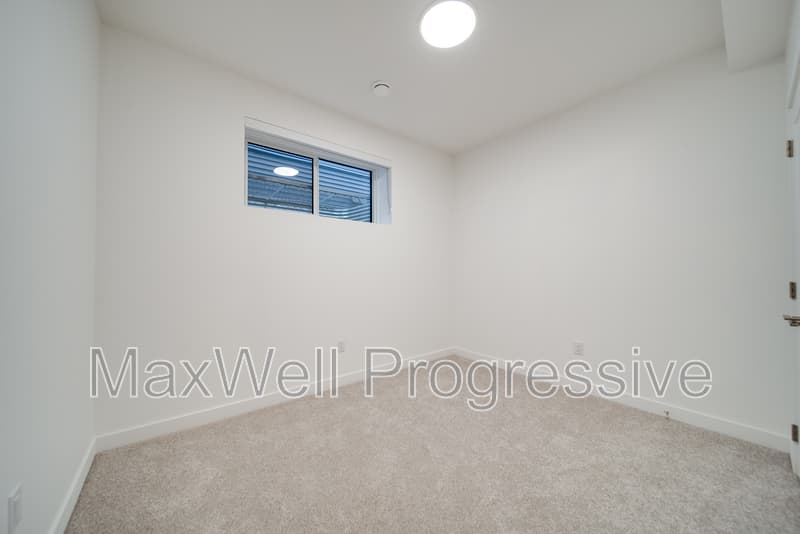 Edmonton Townhome: 11315 58 Ave NW