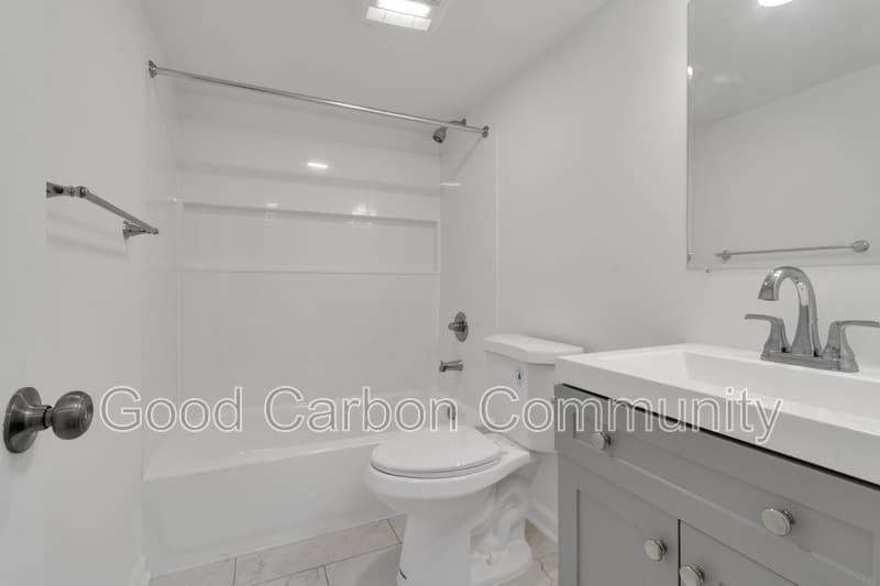 Buffalo Condo: 209 Summer St