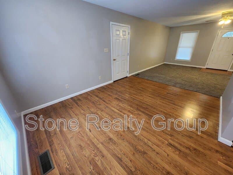 Terre Haute House: 3026 S 8th Street
