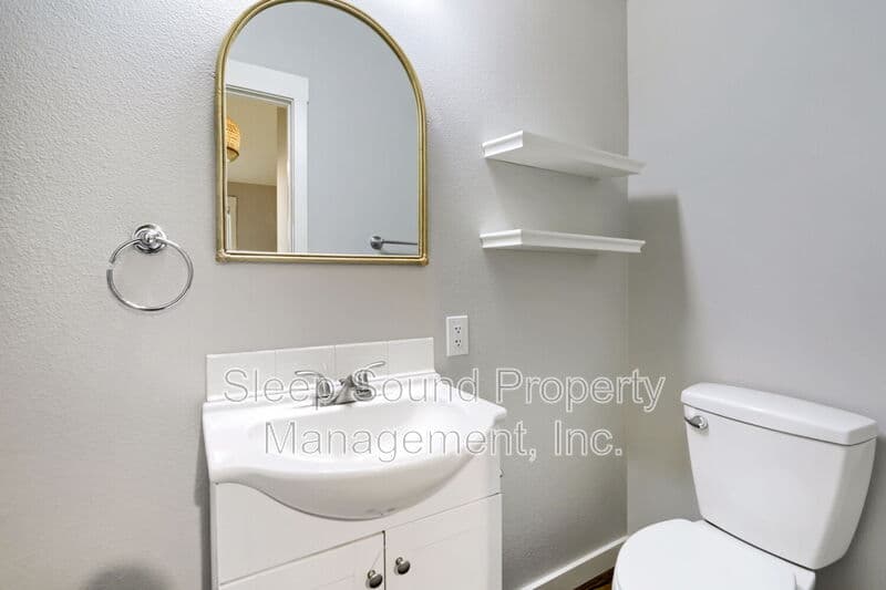 Portland House: 1802 SW Evans St