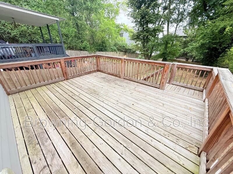 Nashville House: 506A Camden Drive