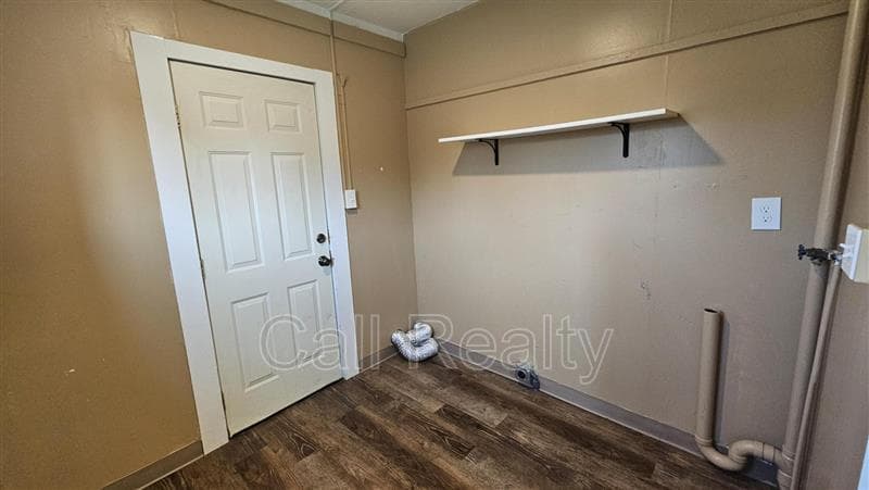 Spokane House: 2903 N Smith