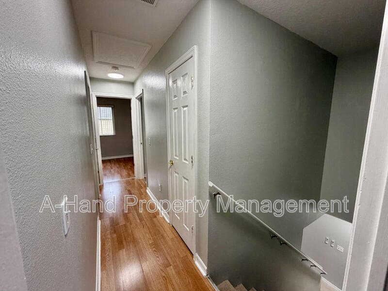 Davenport Condo: 615 Australian Way