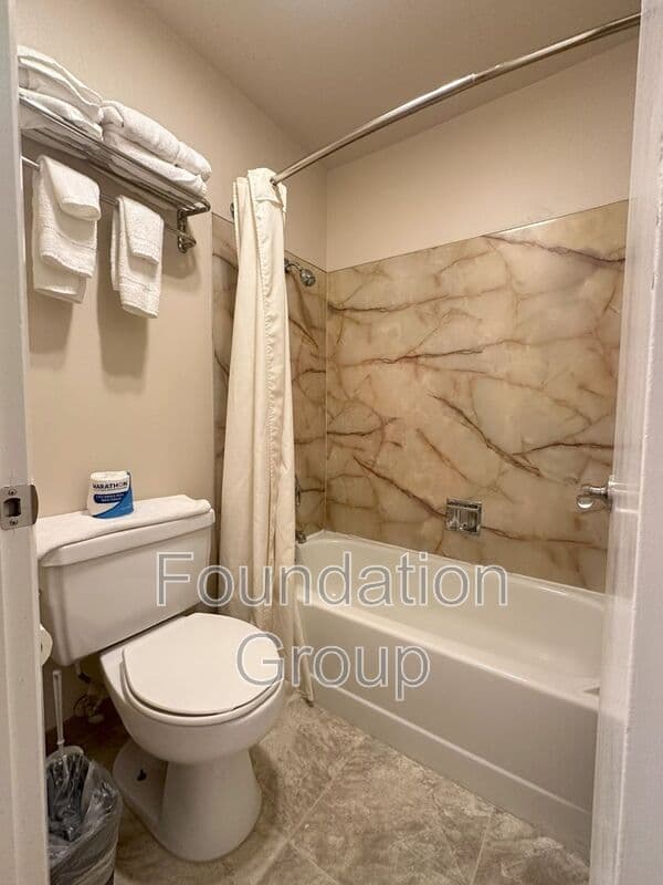 Seattle House: 400 10th Ave
