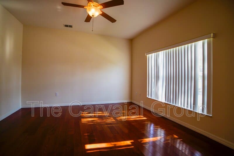 Poinciana House: 1196 Glendora Road North