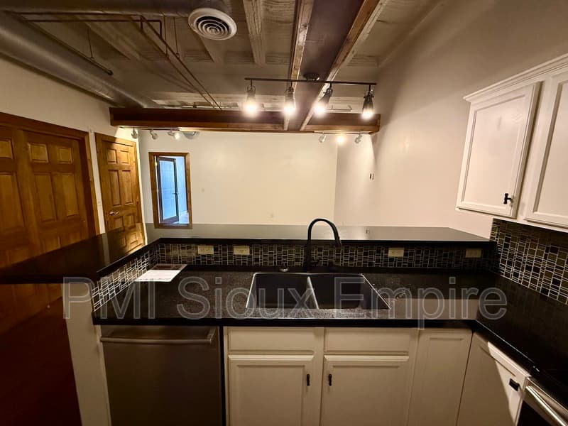 Sioux Falls Condo: 132 S Dakota