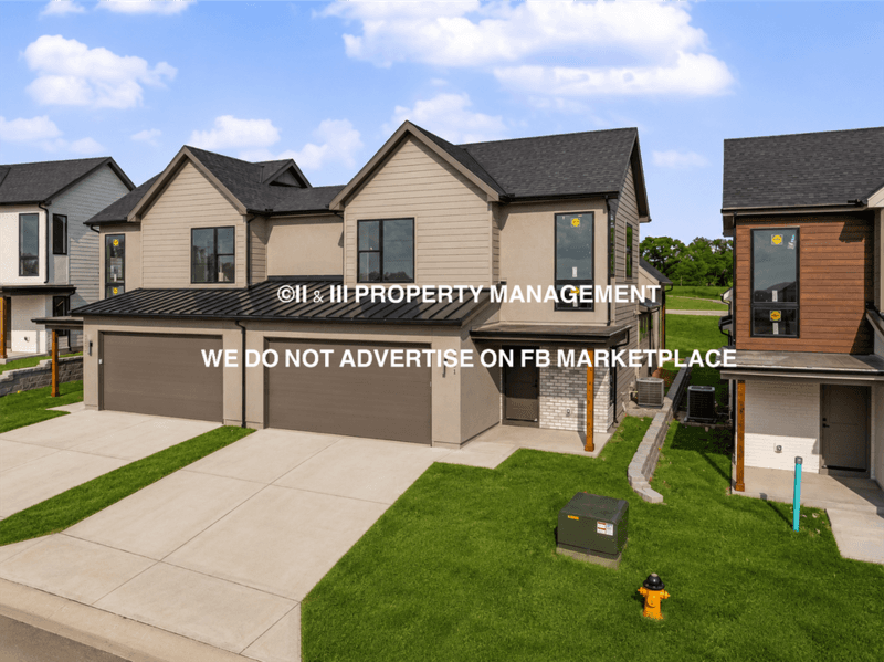 Lenexa House: 9581 Jupiter Street