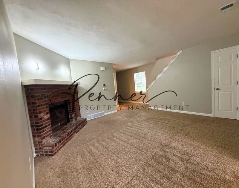 Blue Springs House: 2614 NW 3rd Terrace