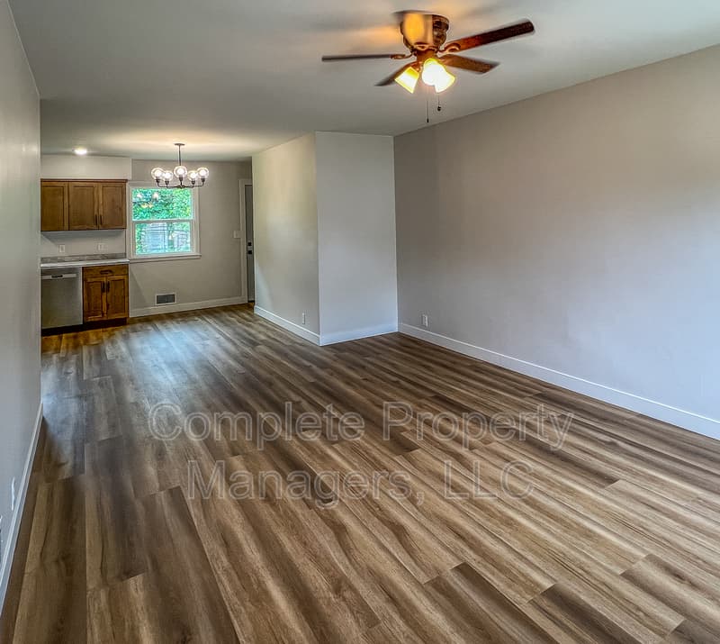 Albert Lea House: 1405 West Clark Street