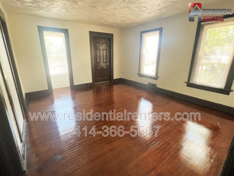 Milwaukee Condo: 3001 N 1st St