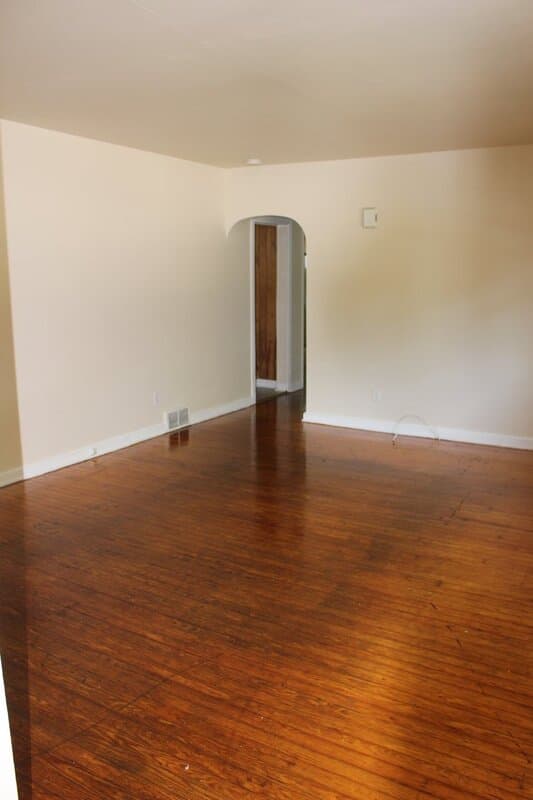 Glassboro House: 320 Victoria Street