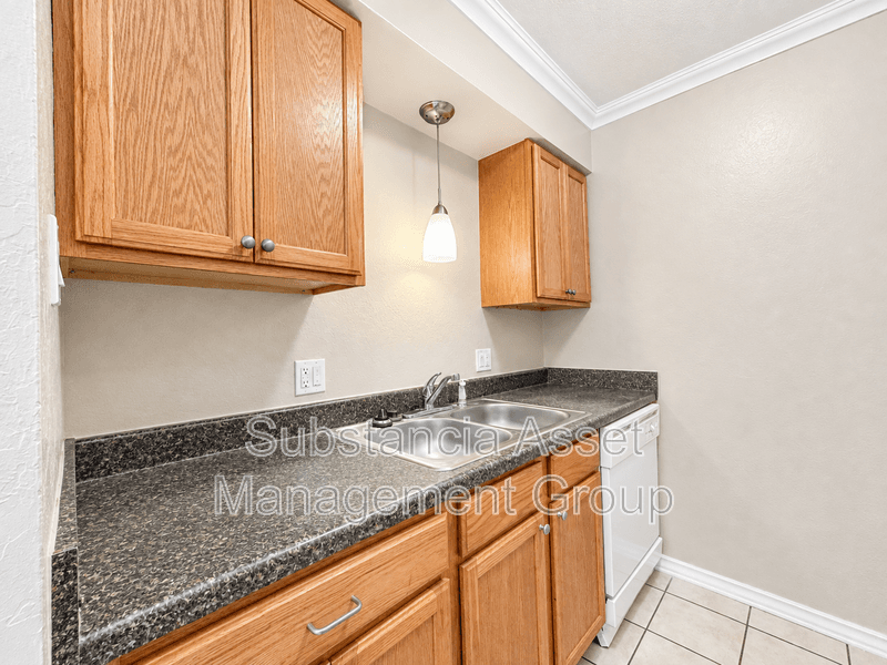 Oklahoma City Condo: 1433 Northwest 24th Street - 201
