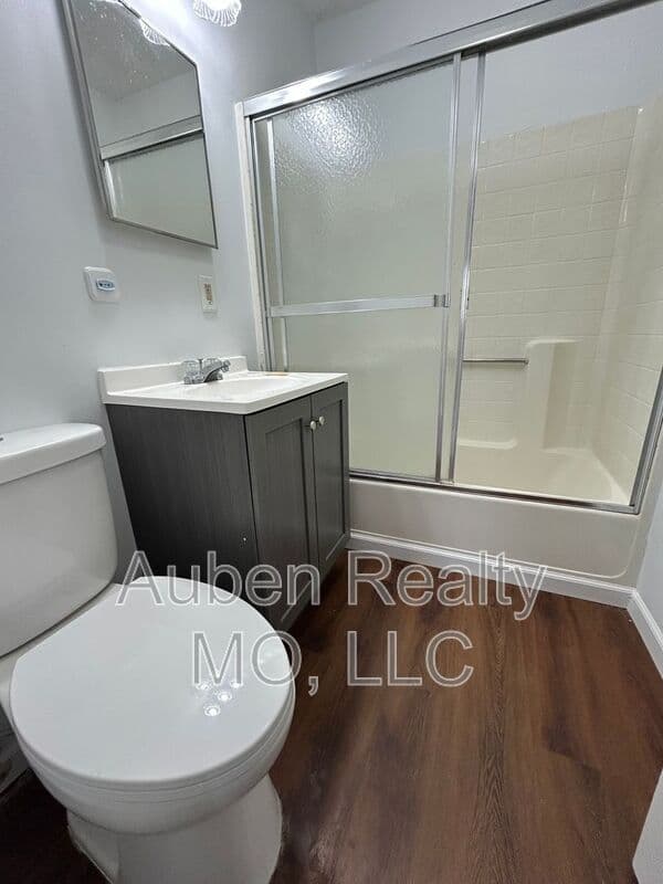 Independence House: 20808 E 13th Ter S.
