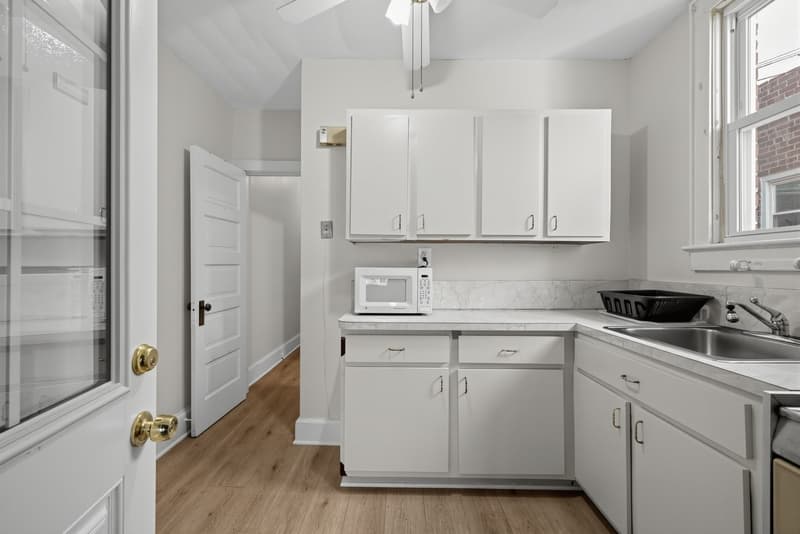 Washington House: 1508 19th Street Southeast
