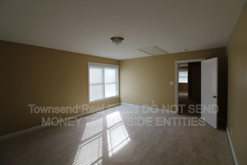 Fayetteville House: 2210 Westdale Dr