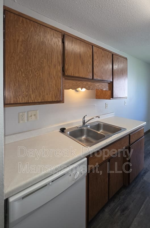 Moorhead Condo: 2408 3rd Avenue North - 12