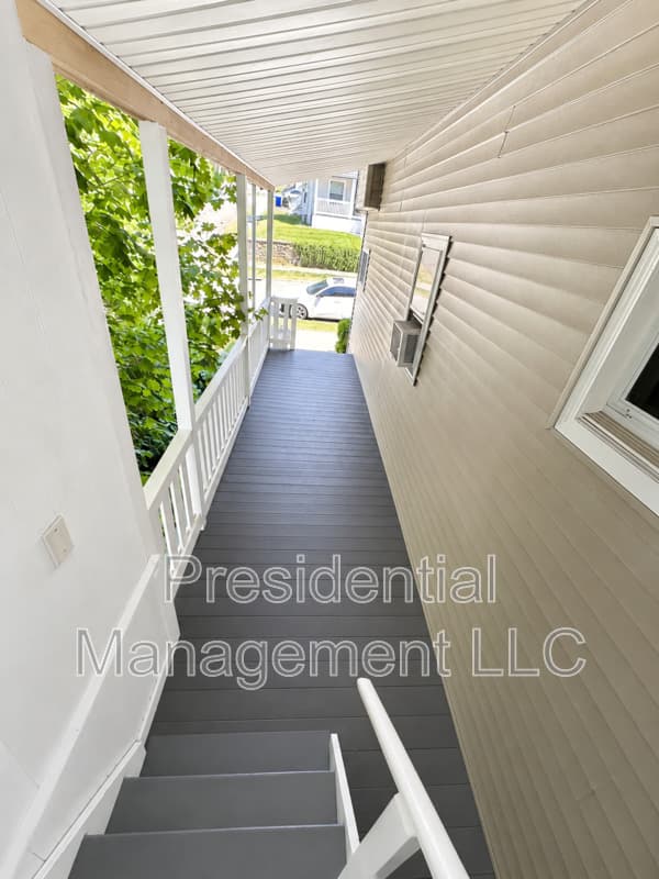 Wallingford Condo: 219 South Orchard St