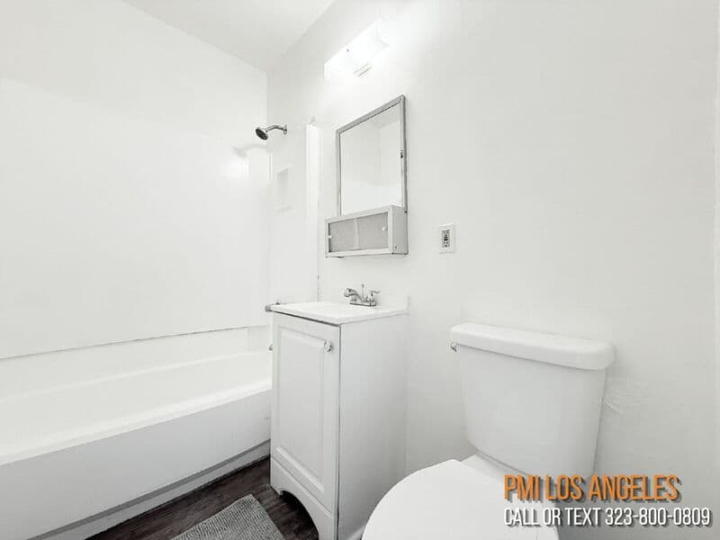 Los Angeles Condo: 1497 West 29th Street