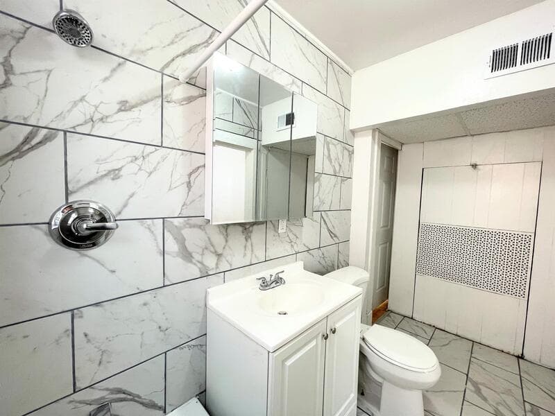 St Louis Condo: 7202 Lyndover Pl
