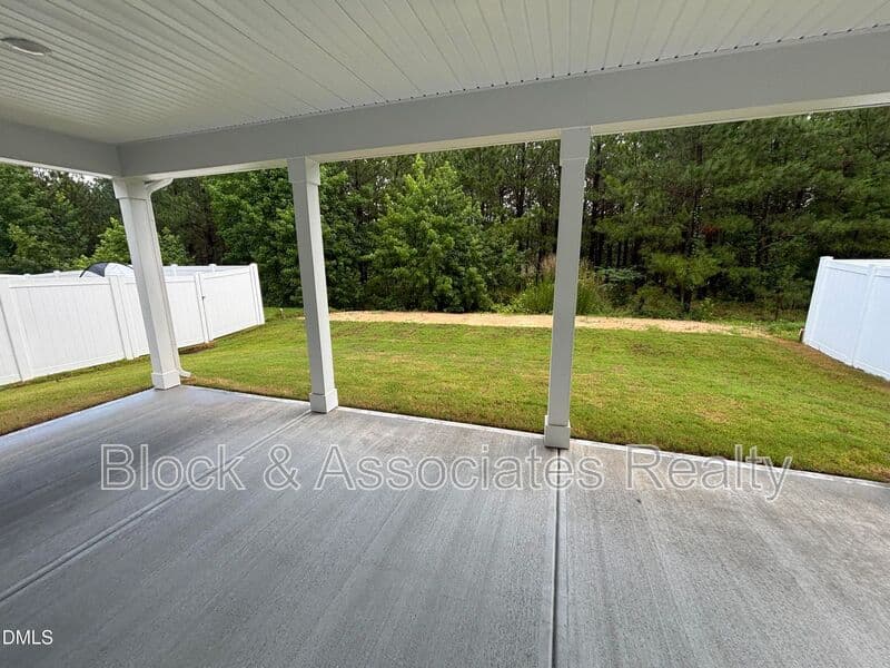 Raleigh House: 5128 Ranger Grove Way