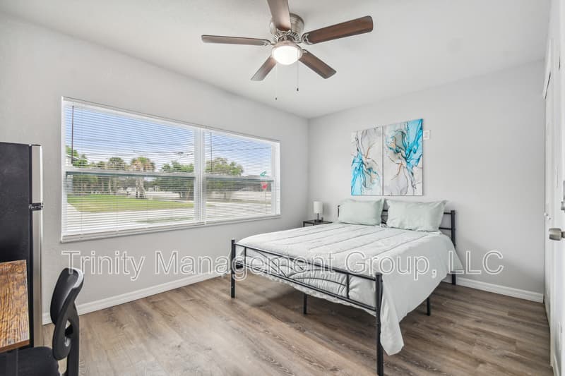 Tarpon Springs Condo: 380 Jeru Blvd - Room 6