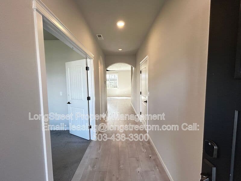 Adair Village House: 7237 SE Berg Dr