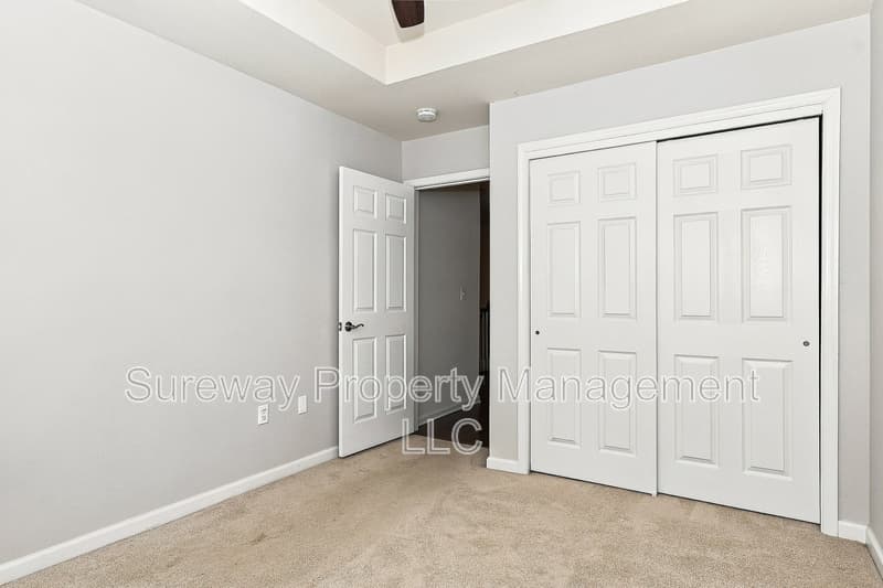 Hamilton Townhome: 9 Flagger Lane