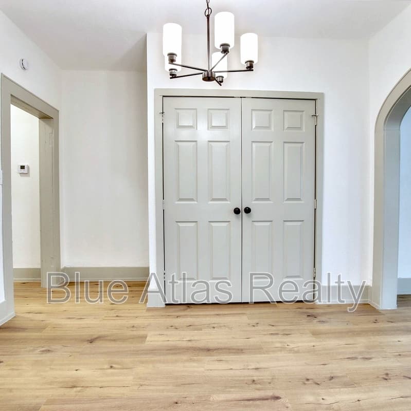 Fort Worth House: 2936 Purington Avenue - 1