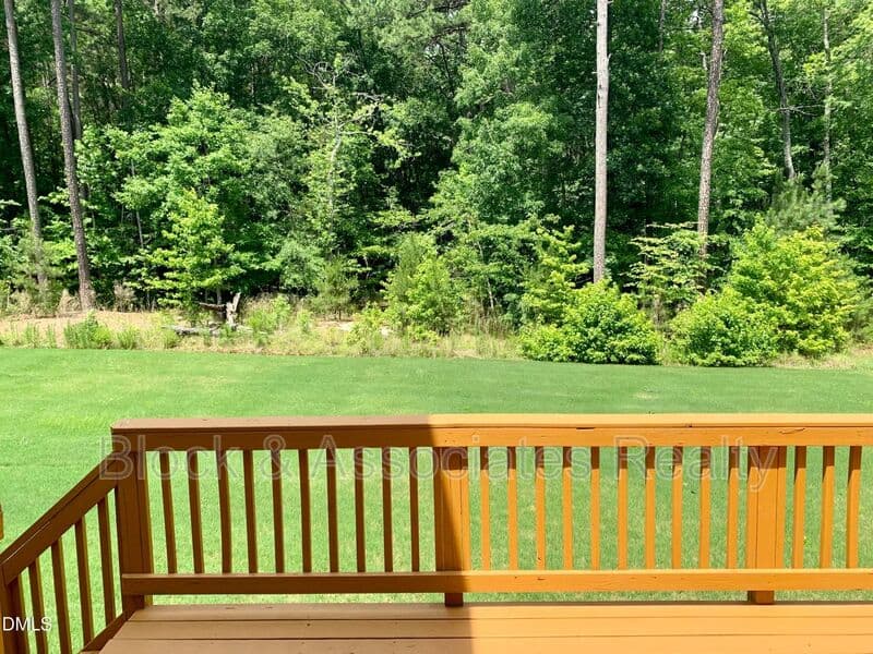Durham House: 5013 Kettle Creek Way