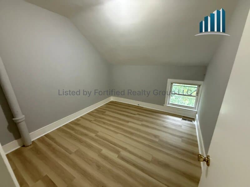 Fall River Condo: 25 Palmer St