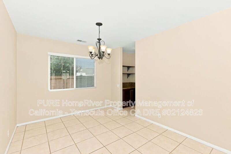 Temecula House: 41716 Monterey Pl