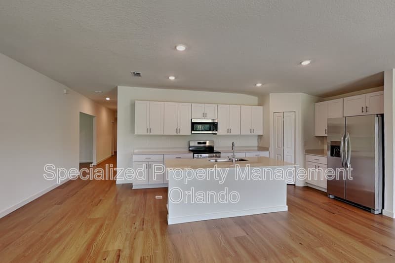 Ocala House: 4838 NW 16th Ln