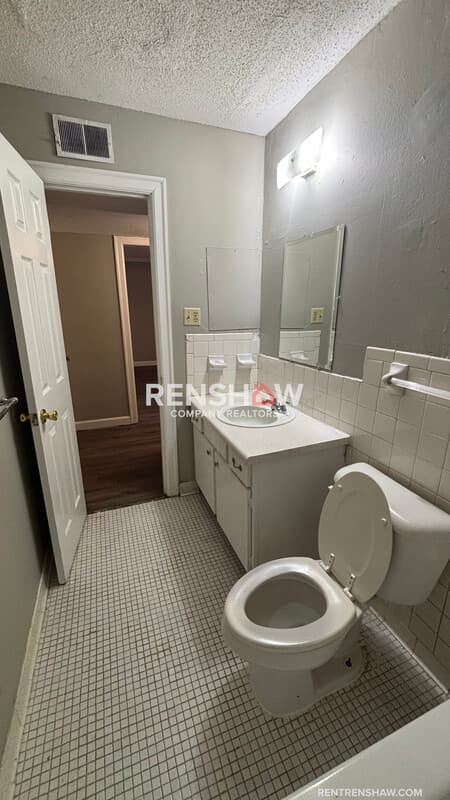 Memphis Condo: 3210 Thirteen Colony Mall