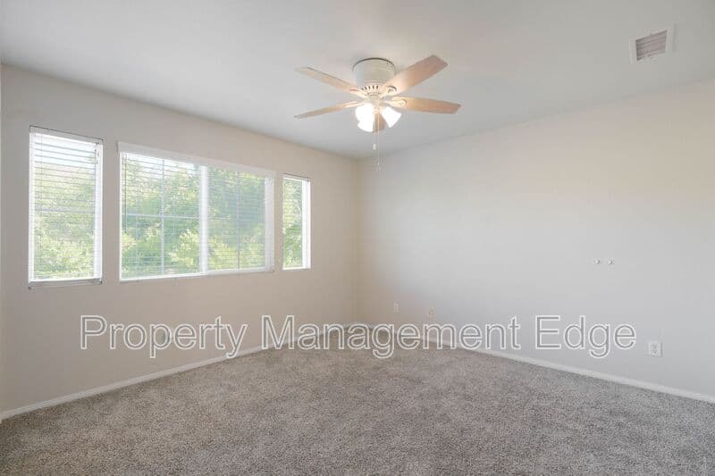 Lake Elsinore House: 33555 Cedar Creek Ln