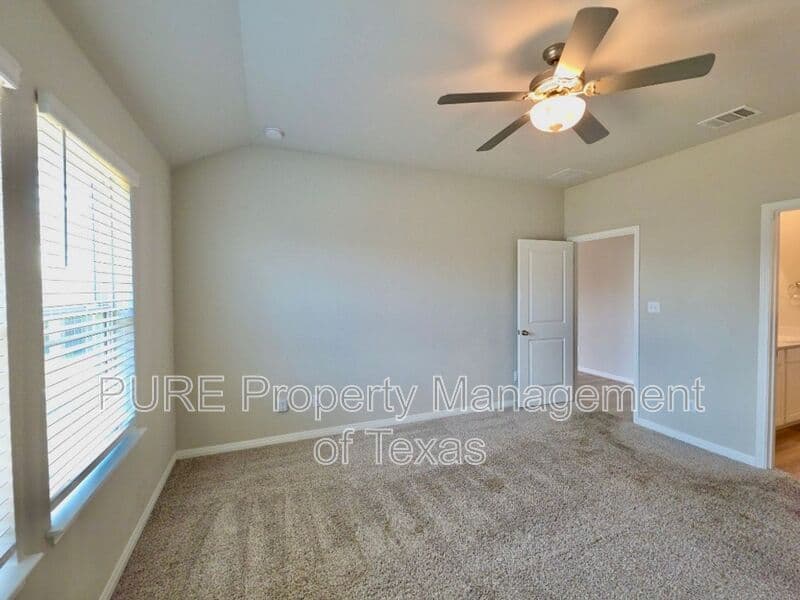 Hutto House: 1013 Otello Way