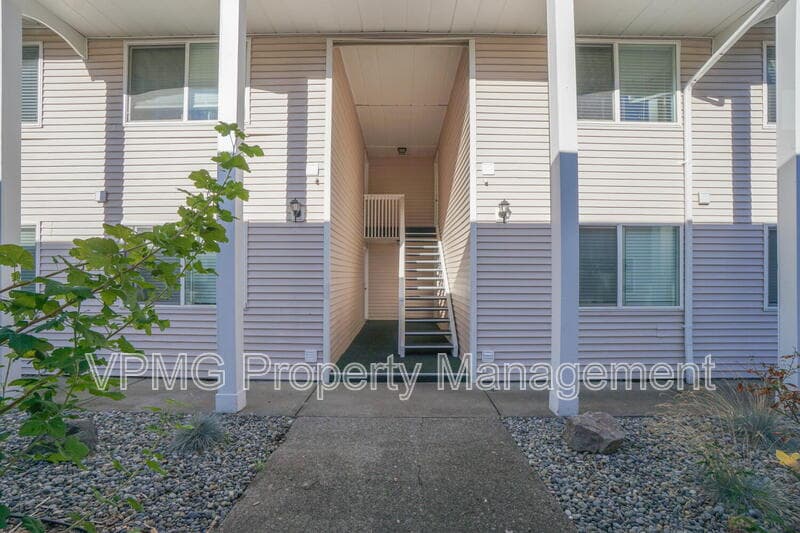 Vancouver Condo: 4420 Gibbons St