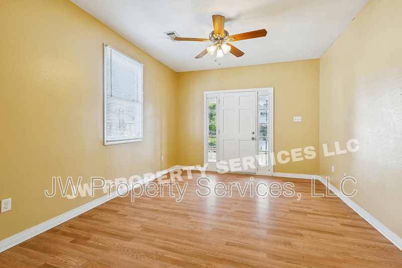 New Orleans House: 2522-24 N. Tonti St.