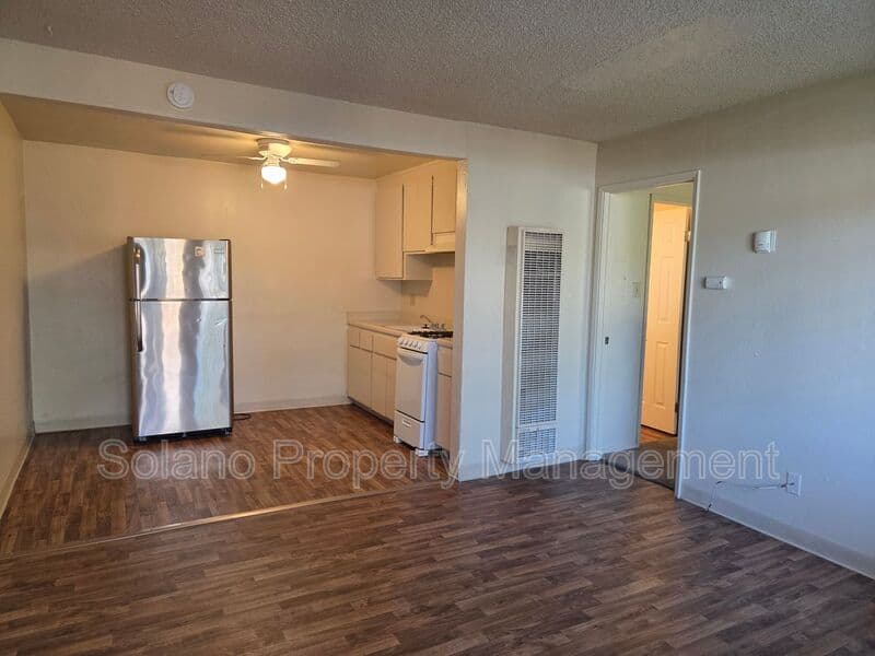 Fairfield House: 1190 Dana Drive