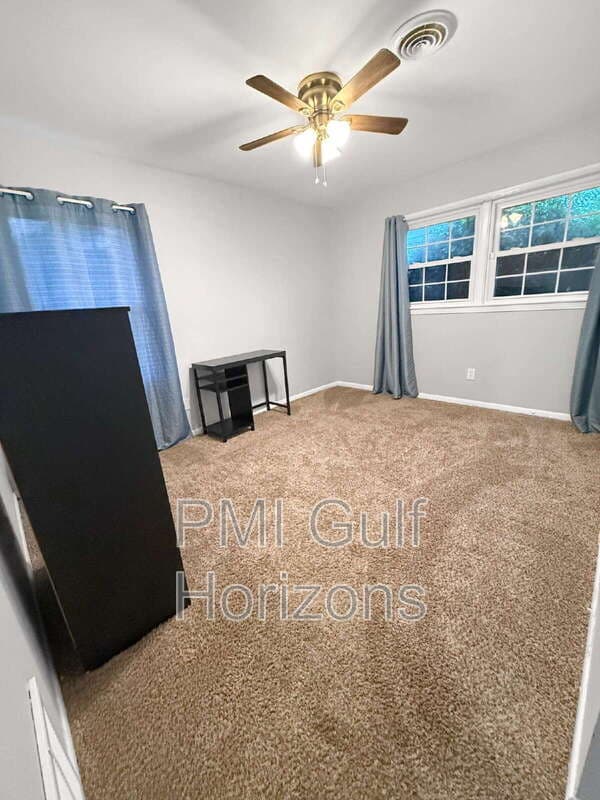 Mobile House: 6509 Zeigler Boulevard