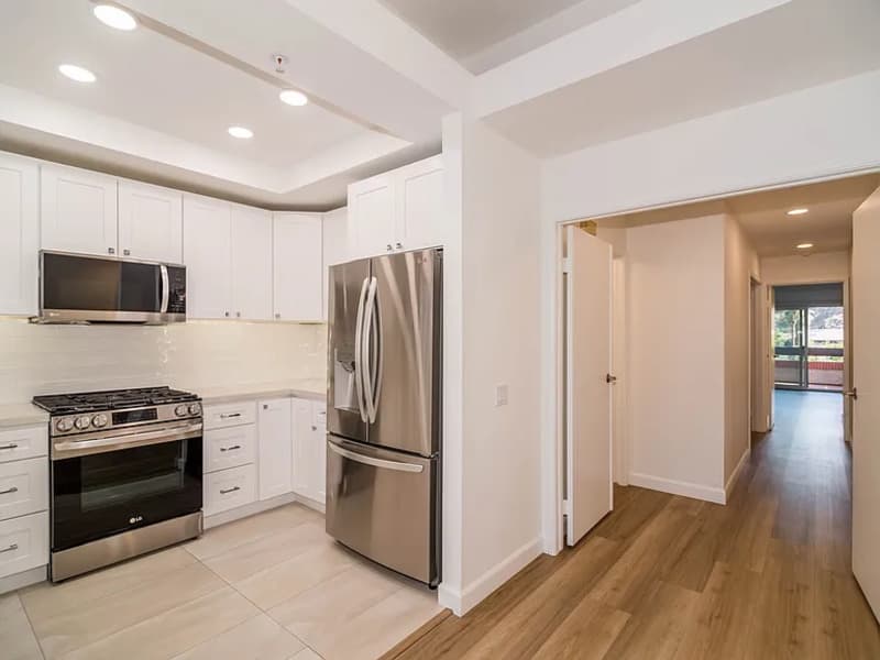 Palm Springs Condo: 2601 S Broadmoor Dr