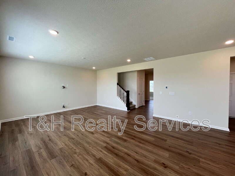 Noblesville House: 13153 Himalaya Circle