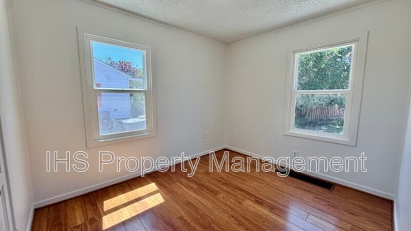 Richland Condo: 1209 Stevens Dr.