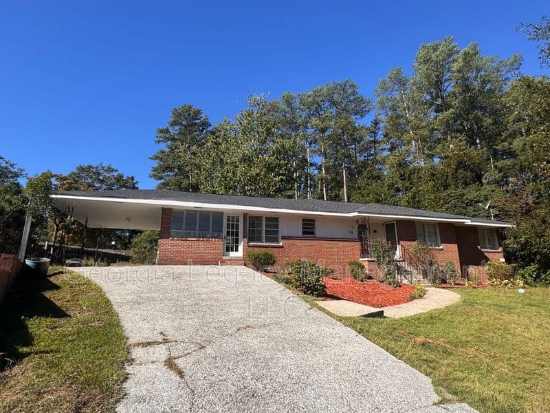 Toccoa House: 116 Seminole Drive