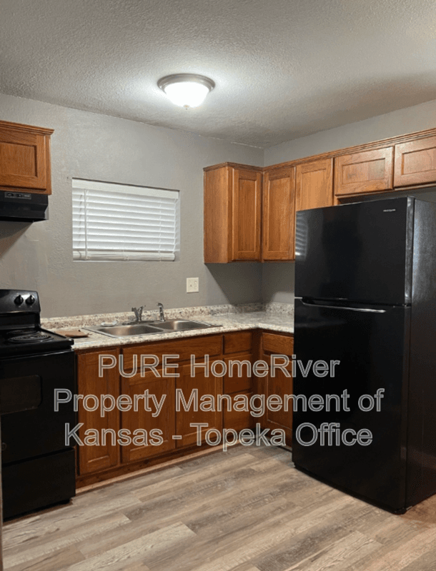 Topeka House: 511 SW Tyler Street